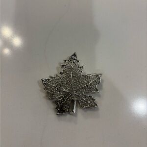 Sarah Coventry Silver Leaf Brooch